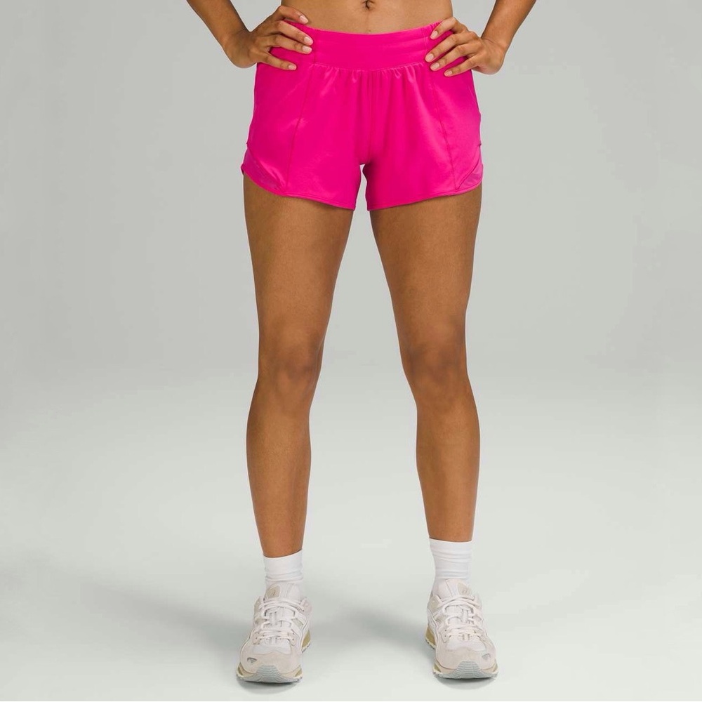 Lululemon Hotty Hot Low Rise Short 4” in Sonic Pink